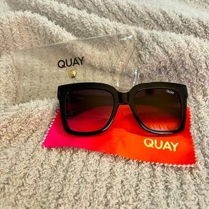 QUAY x LIZZO ICY SUNGLASSES